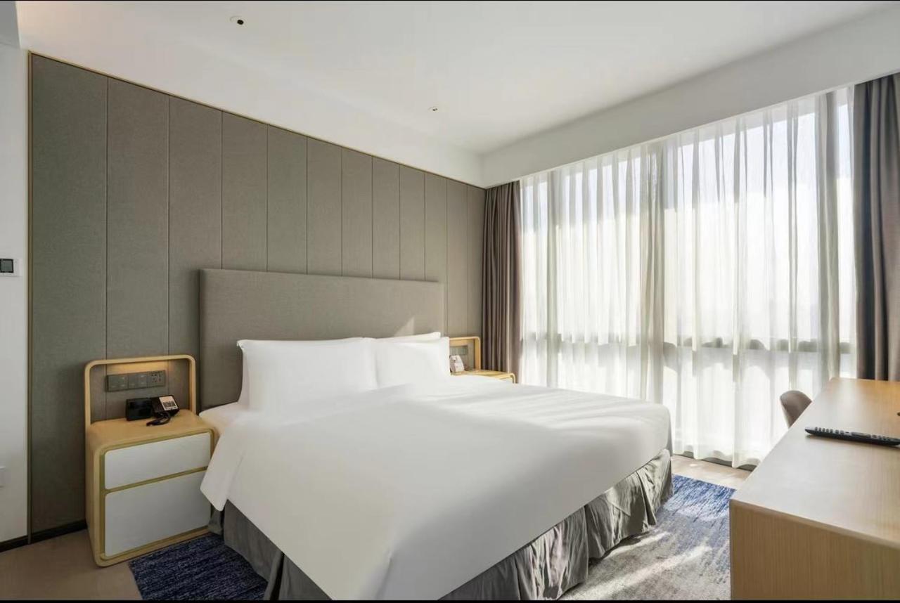 Ascott Raffles City Chongqing Bagian luar foto