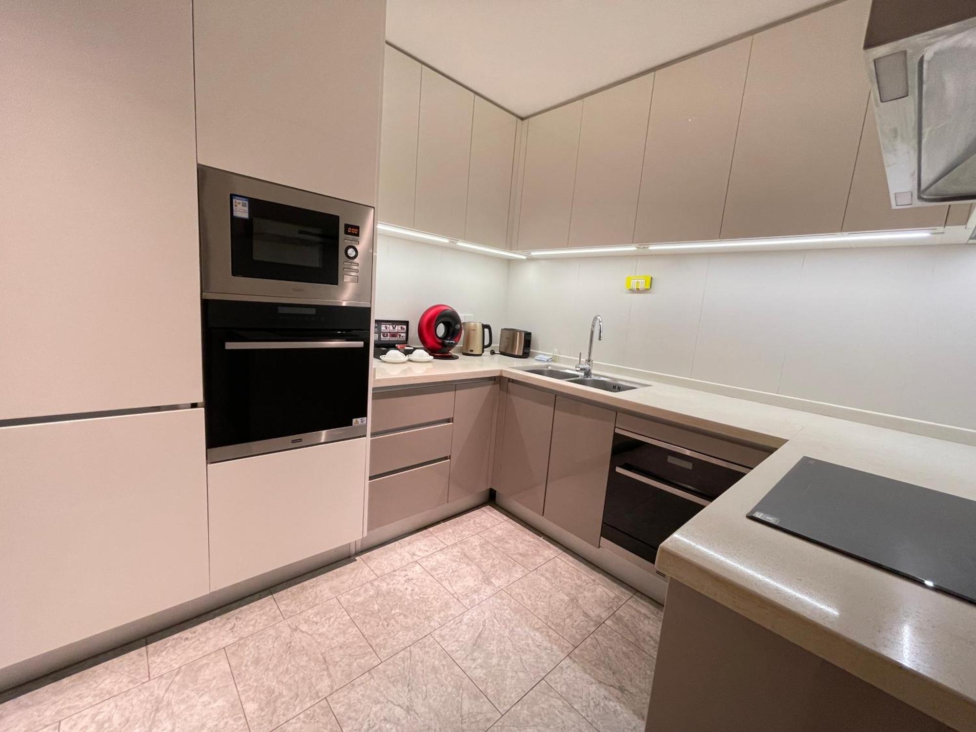 Ascott Raffles City Chongqing Bagian luar foto