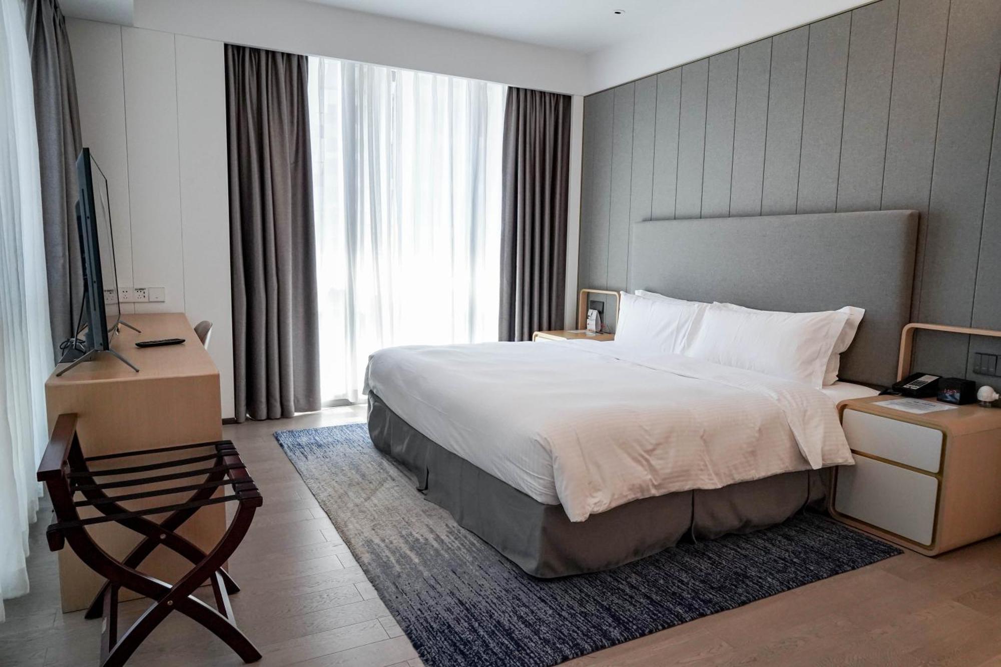 Ascott Raffles City Chongqing Bagian luar foto